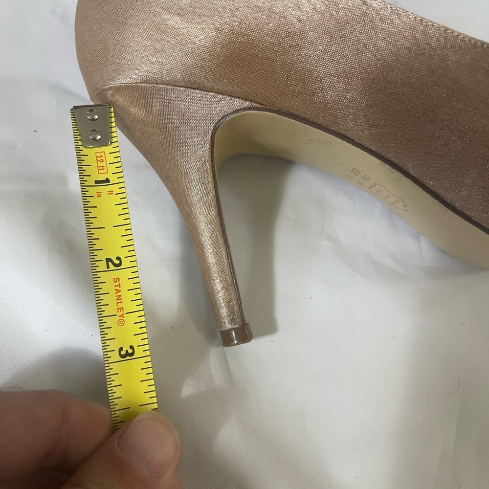 The Tough of Nina Women’s size 8 gold - Picture 6 of 10